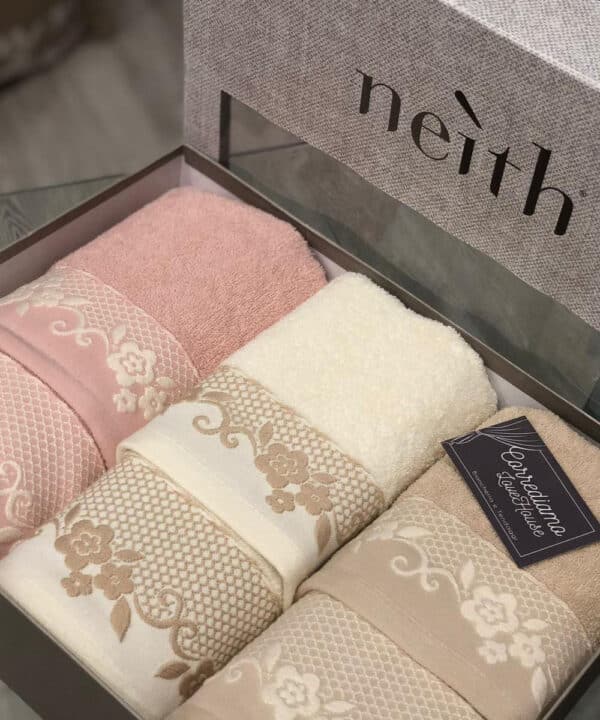 Set asciugamani da bagno Neith Sanremo in 2 varianti - Corrediamo
