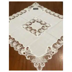 centrotavola-hessense-misto-lino-bianco