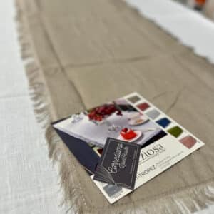 runner-preziosa-lino-saint-tropeez-con-frange-biscotto