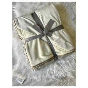 plaid-velvet-panna