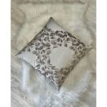 cuscino-d-arredo-neith-miro-tortora