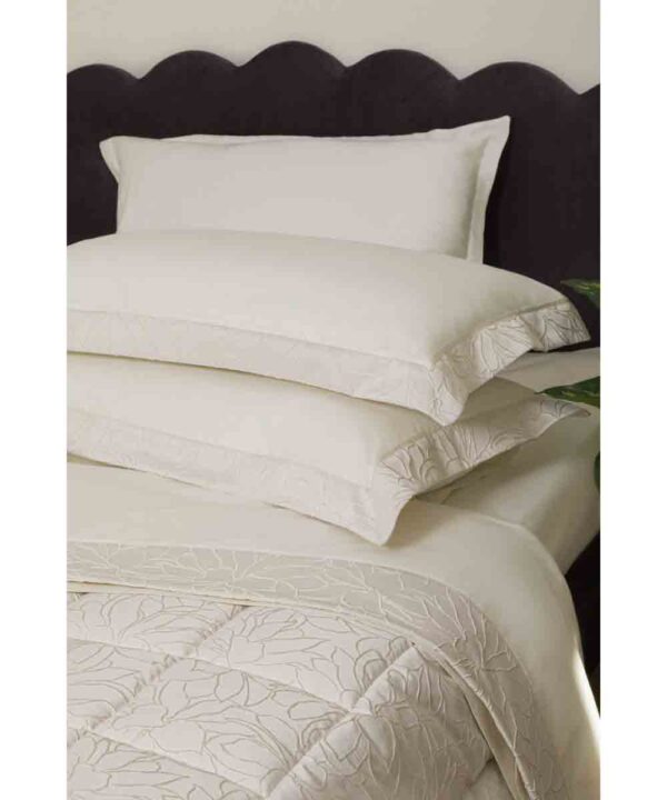 completo-letto-battaglia-alice-latte