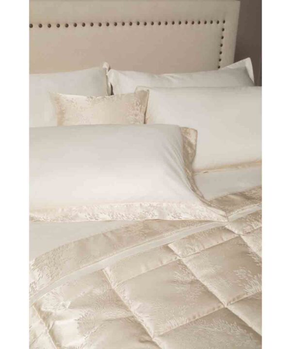 completo-letto-battaglia-clelia-panna